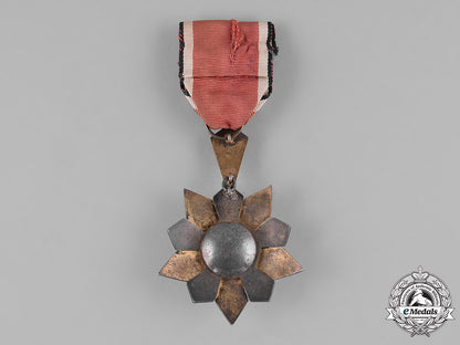 egypt,_republic._an_order_of_nishan_al-_istiklal,_officer,_c.1960_m182_2837_1