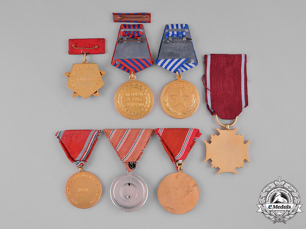 international._a_lot_of_seven_awards_m182_2870