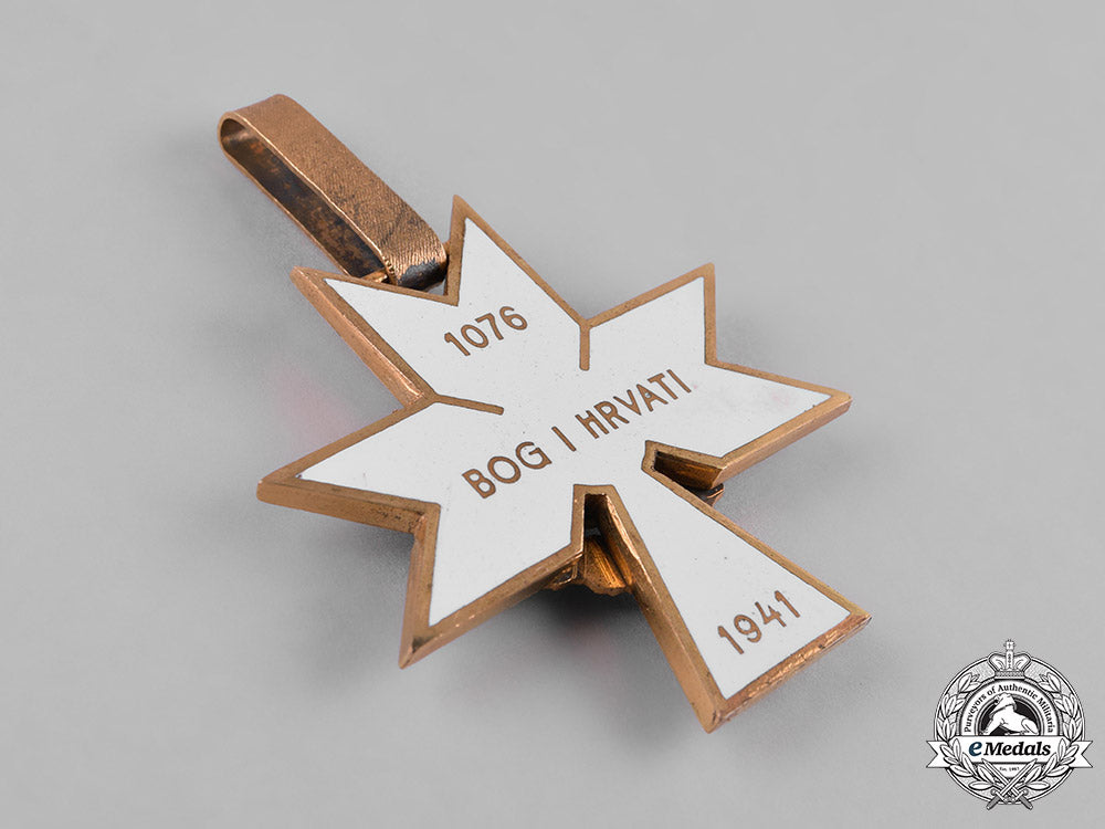 croatia,_independent_state._an_order_of_the_crown_of_king_zvonimir,_i_class_cross,_with_oak_leaves,_by_b._knaus,_c.1941_m182_3082