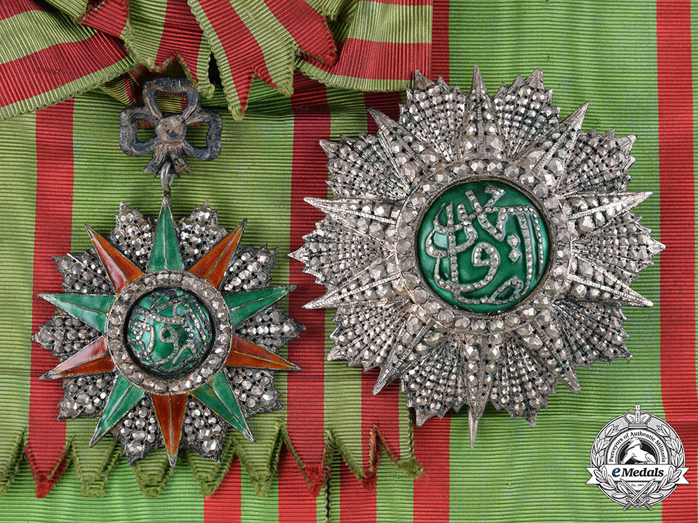 tunisia,_french_protectorate._an_order_of_glory,_grand_cross,_c.1910_m182_3375_1_1_1_1