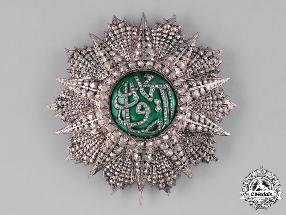 tunisia,_french_protectorate._an_order_of_glory,_grand_cross,_c.1910_m182_3380_1_1_1_1