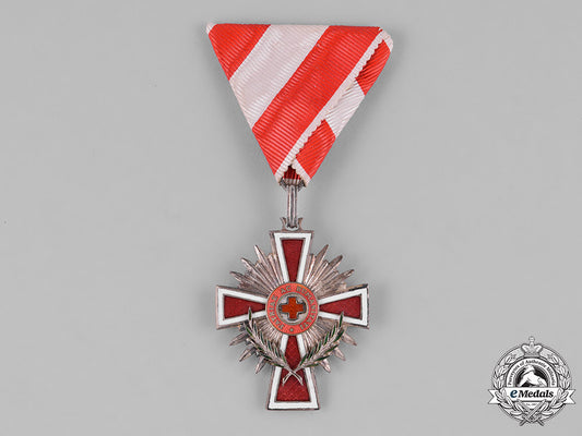 austria,_i_republic._an_order_of_the_red_cross,_ii_class_cross,_c.1923_m182_3444