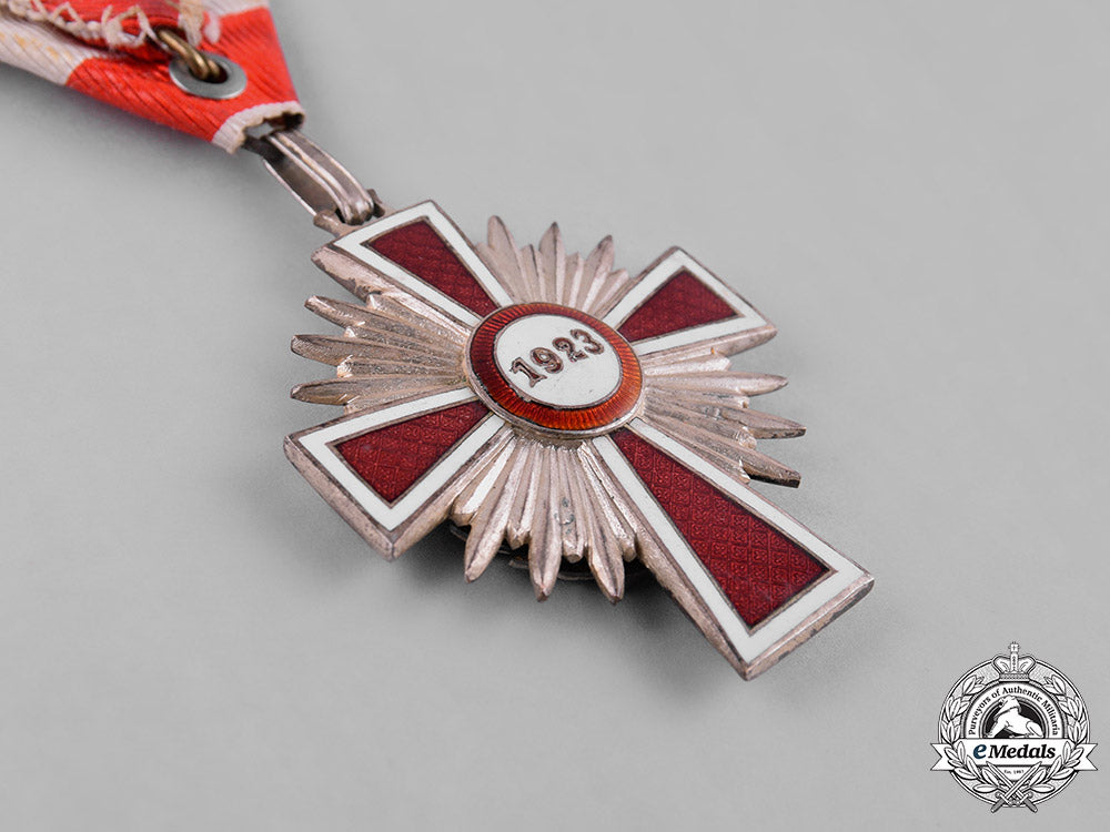 austria,_i_republic._an_order_of_the_red_cross,_ii_class_cross,_c.1923_m182_3448