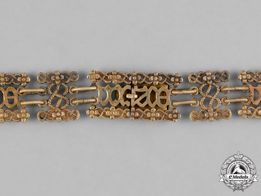 italy,_kingdom._an_order_of_the_annunciation,_lesser_collar_with_star,_by_cravanzola,_c.1930_m182_3493_1_1_1_1_1_1_1_1_1