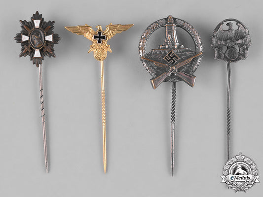 germany,_third_reich._a_lot_of_third_reich_period_veterans_stick_pins_m182_3723