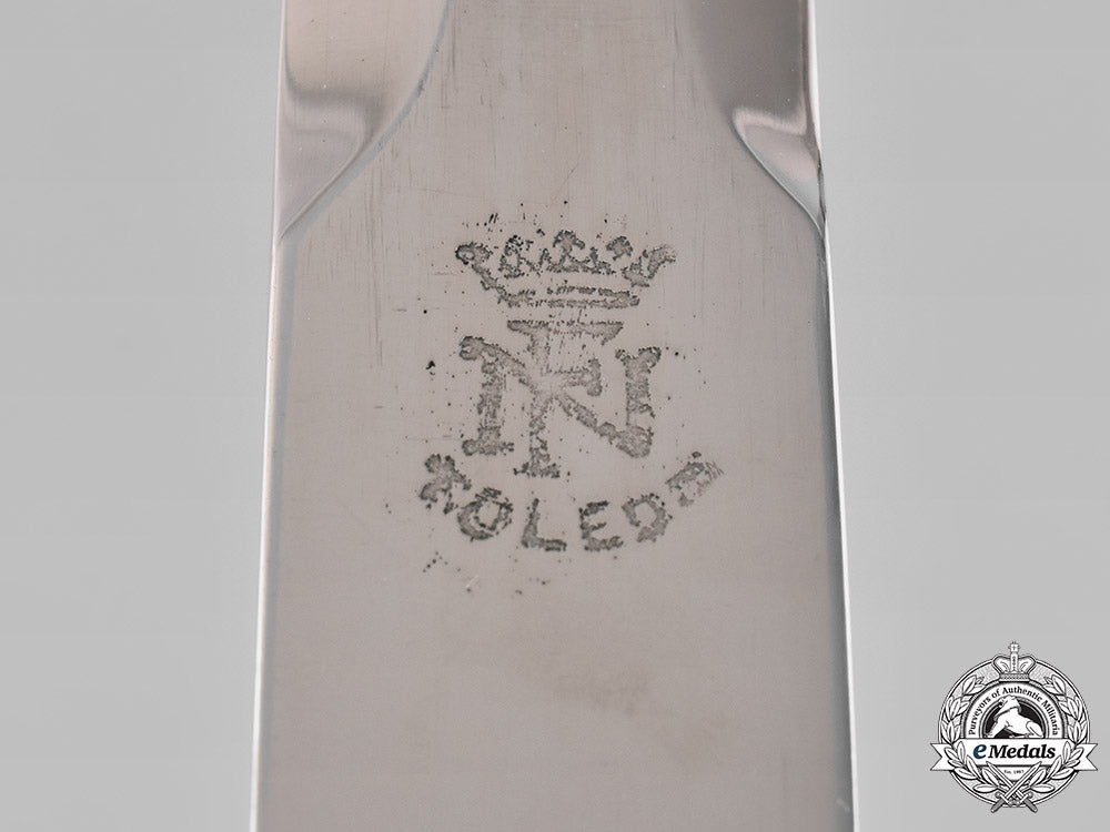 spain,_franco_period._an_air_force_officer_dagger_with_belt_buckle&_portepee,_by_nf_toledo,_c.1930_m182_3788