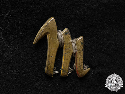 italy,_kingdom._a_youth_of_the_lictor(_gil)_member’s_fez,_c.1940_m182_3797