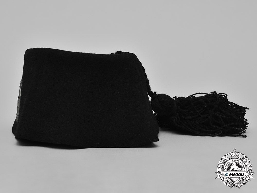 italy,_kingdom._an_italian_fascist_youth_fez,_c.1940_m182_3799_1