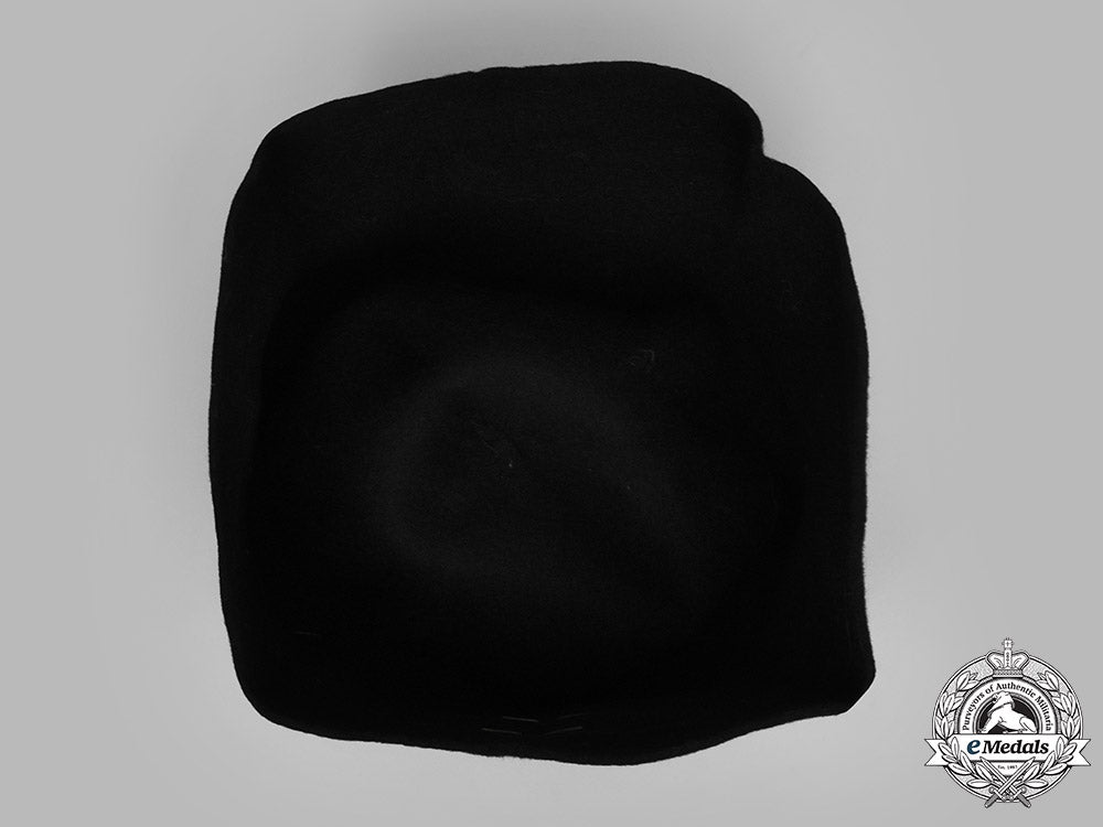 italy,_kingdom._an_italian_fascist_youth_fez,_c.1940_m182_3801_1