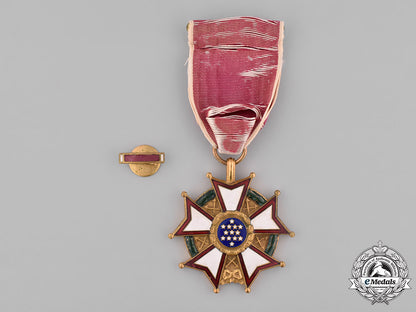 united_states._a_soldier’s_medal&_legion_of_merit_to_captain_scholander,_alaskan_rescue_march1945_m182_3870
