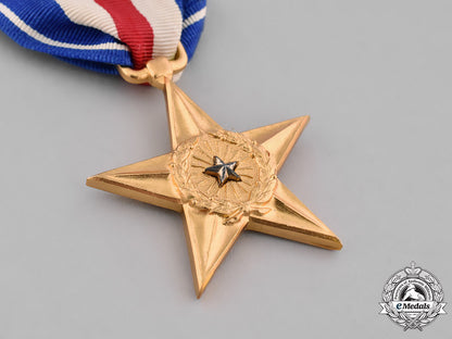 united_states._a_silver_star_with_case,_c.1945_m182_3890
