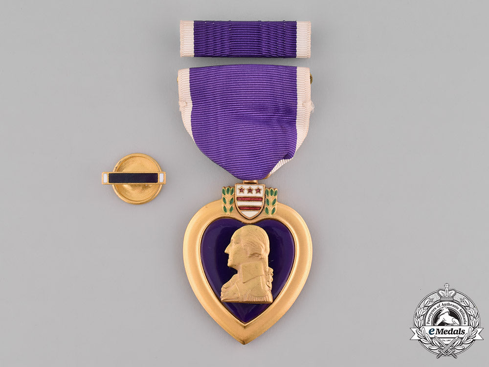 united_states._a_purple_heart&_pow_medal_group_to_sgt_richard_longo,_shot_down_over_ratten_vienna1944,_sent_to_stalag_luft._m182_3914