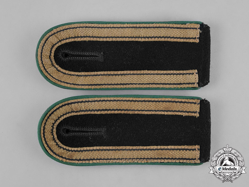 germany,_ss._a_pair_of_gebirgstruppe_unterscharführer_shoulder_straps_m182_4041