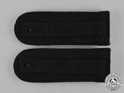 germany,_ss._a_pair_of_smoke_troops_obersturmführer_shoulder_boards_m182_4045