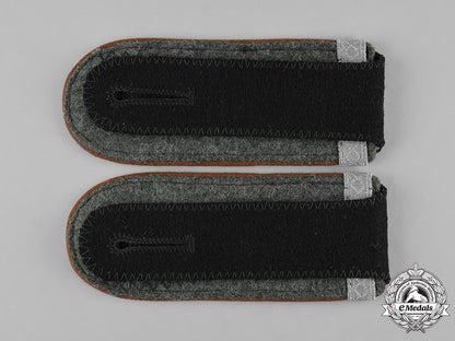 germany,_ss._a_pair_of_unterführer_anwärter(_nco_candidate)_shoulder_straps_m182_4056