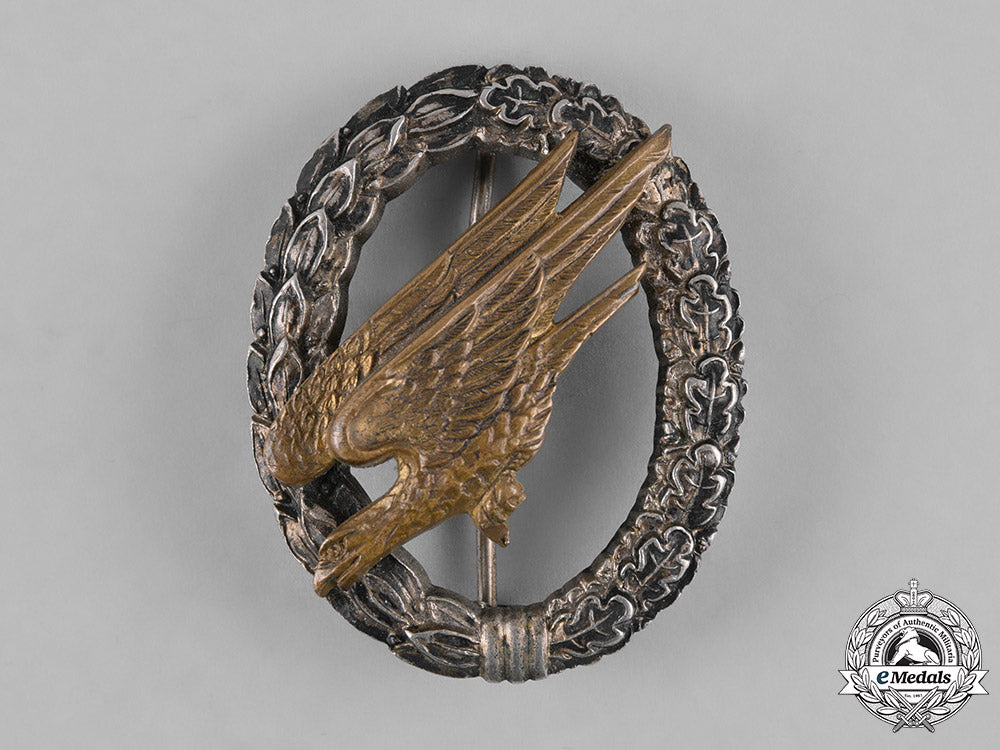 germany,_luftwaffe._a_fallschirmjäger_badge,_ii_pattern,_by_wilhelm_deumer_m182_4071_1_1_1_1