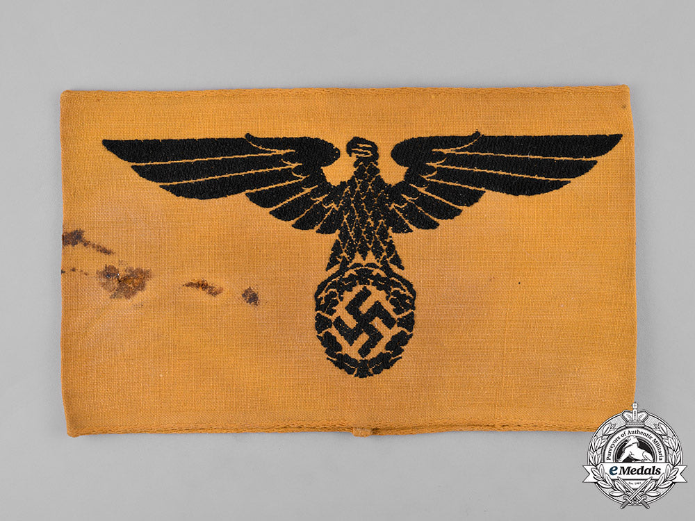 germany,_wehrmacht._an_armband_for_a_civilian_in_wehrmacht_service_m182_4078