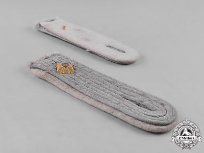 germany,_heer._a_pair_of_german_army_infantry_oberleutnant_infantry_shoulder_boards_m182_4182
