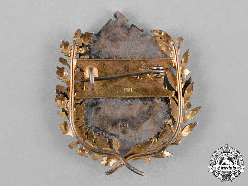 germany,_third_reich._a_badge_for_service_to_the_war_bereaved_m182_4369_1