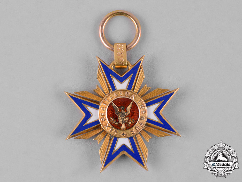 united_states._a_military_order_of_the_loyal_legion_of_the_united_states_membership_badge_in_gold_m182_4574_1