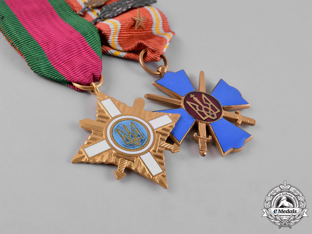 ukraine._a_veteran's_pair_of_medals&_decorations_m182_4627