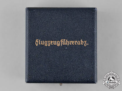 germany,_luftwaffe._a_pilot_badge_to_friedrich_widenbach,_with_case,_by_c.e._juncker_m182_4869