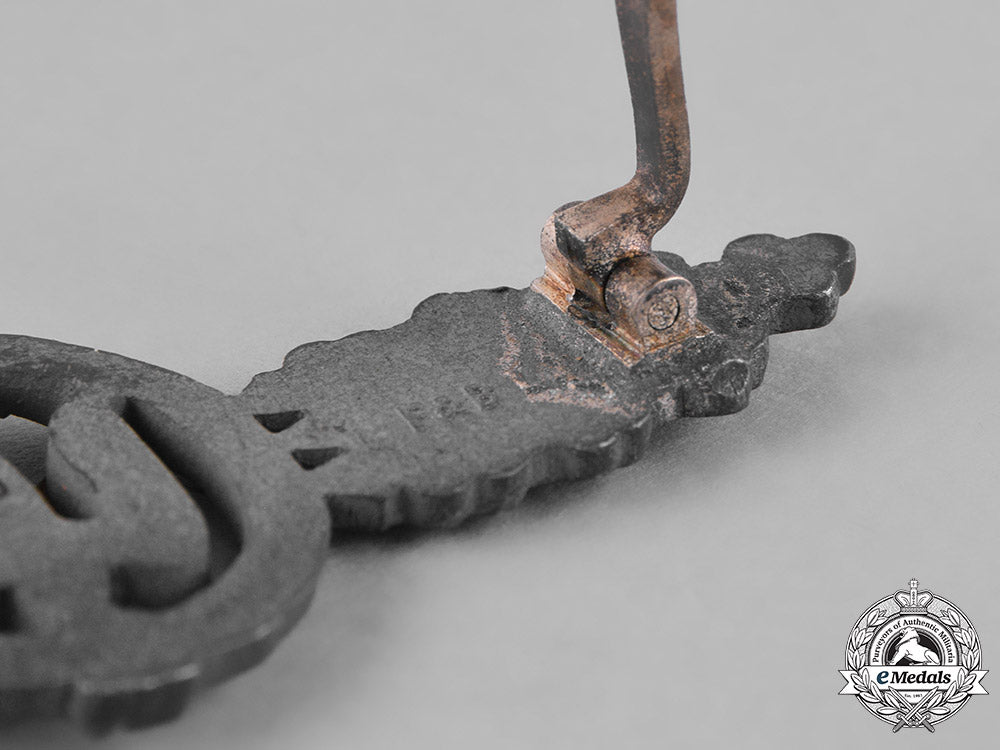 germany,_luftwaffe._a_bomber_pilot’s_clasp,_silver_grade,_by_funke_and_brüninghaus_m182_4895