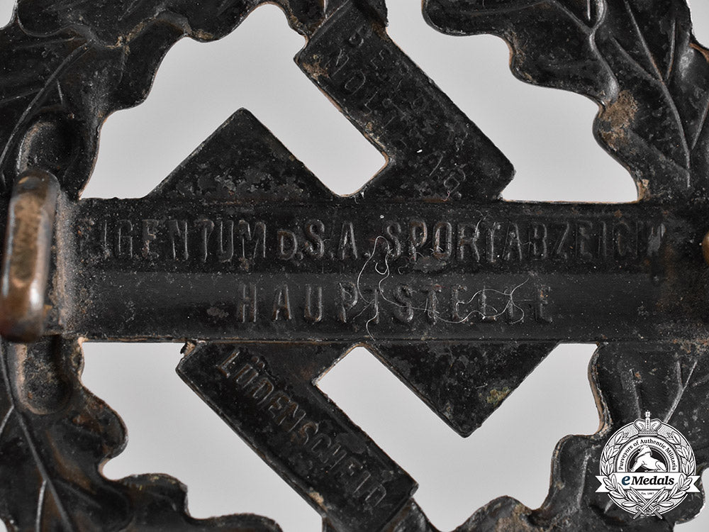 germany,_third_reich._a_lot_of_third_reich_period_insignia_m182_4900