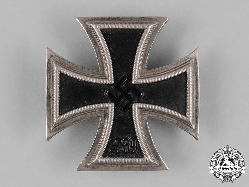 germany,_wehrmacht._a1939_iron_cross,_i_class,_with_case,_by_wilhelm_deumer_m182_4949