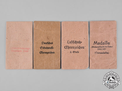 germany,_wehrmacht._a_lot_of_second_war_period_paper_packets_of_issue_m182_4970