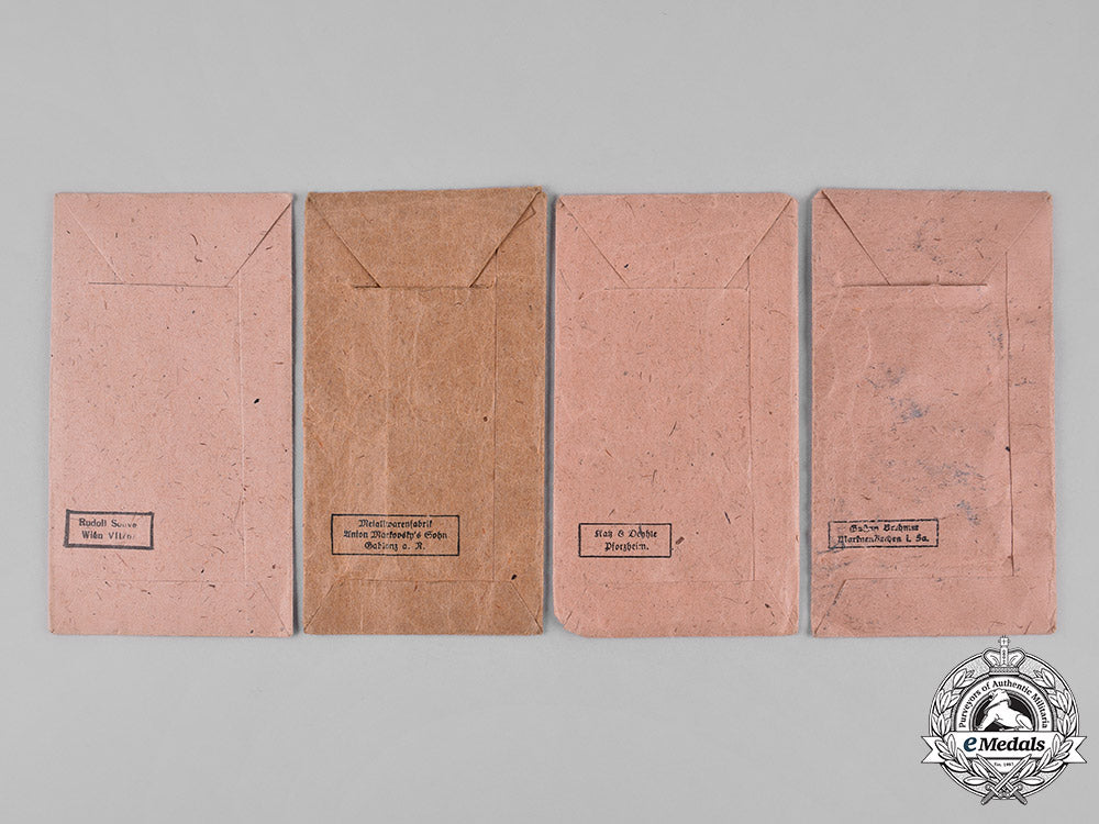 germany,_wehrmacht._a_lot_of_second_war_period_paper_packets_of_issue_m182_4971