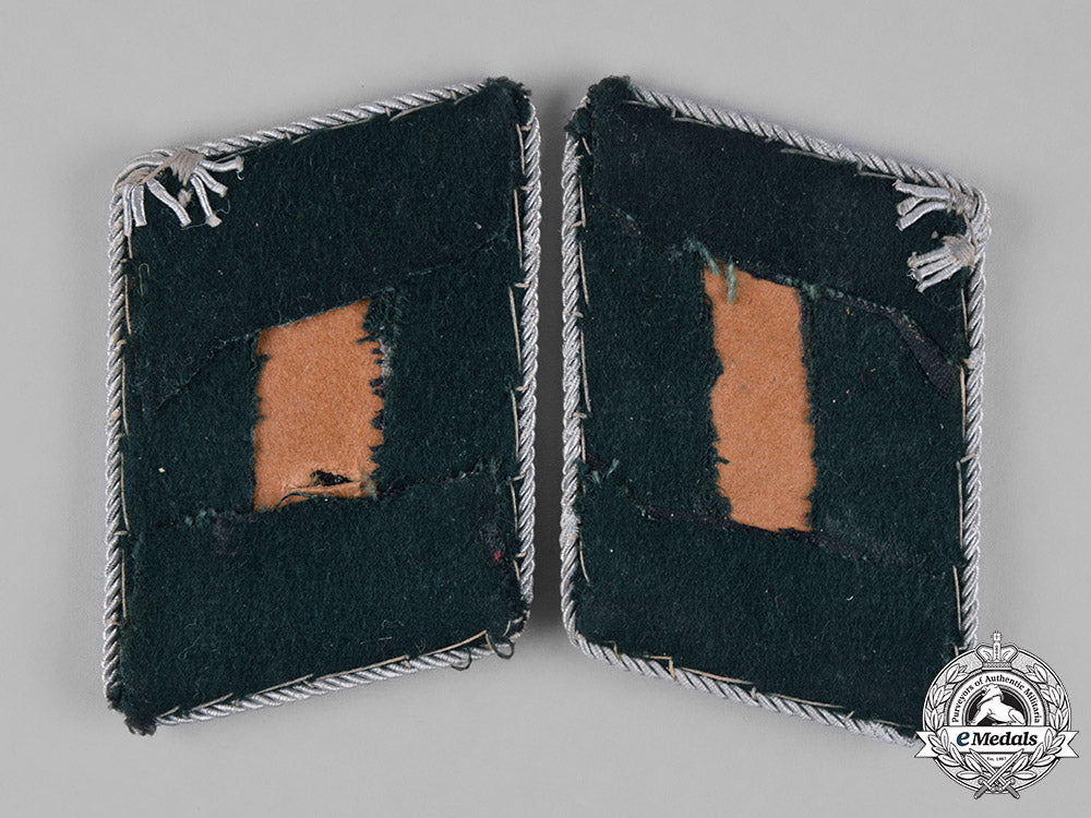 germany,_luftwaffe._a_pair_of_ground_troops_kriegsoberinspektor_collar_tabs_m182_5043