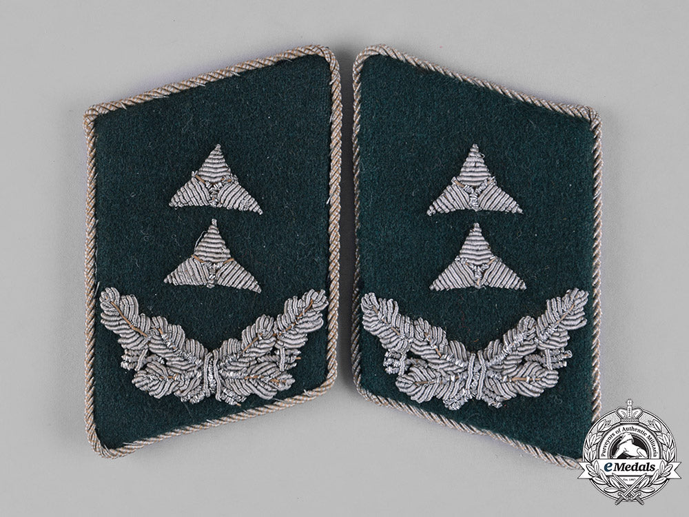 germany,_luftwaffe._a_pair_of_ground_troops_kriegsoberinspektor_collar_tabs_m182_5047