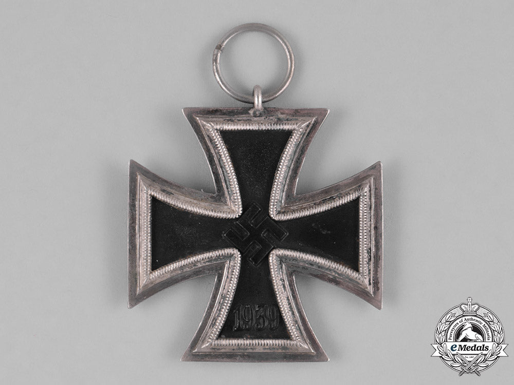 germany,_wehrmacht._a_pair_of1939_ii_class_iron_crosses_m182_5120