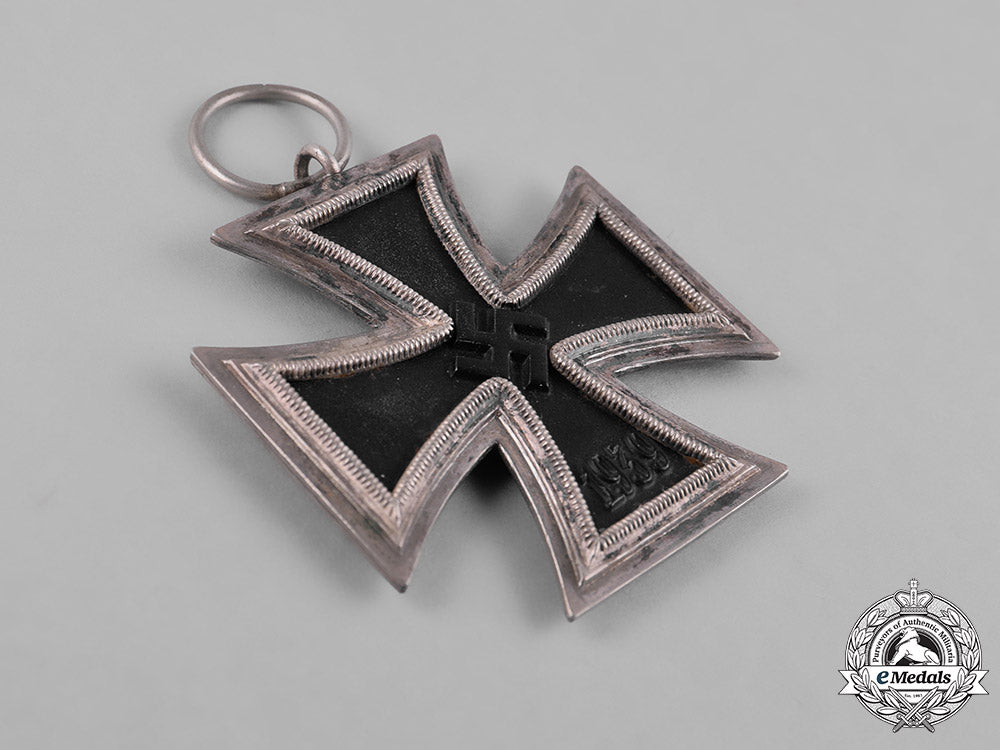 germany,_wehrmacht._a_pair_of1939_ii_class_iron_crosses_m182_5122