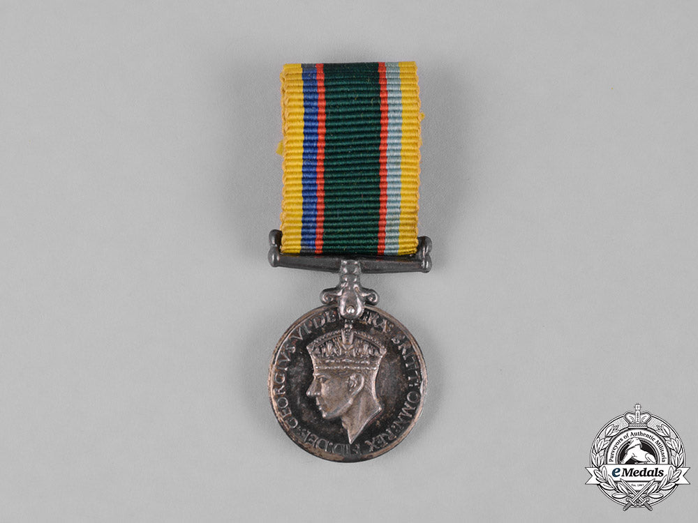 united_kingdom._a_cadet_forces_medal,_fullsize_and_miniature_m182_5210