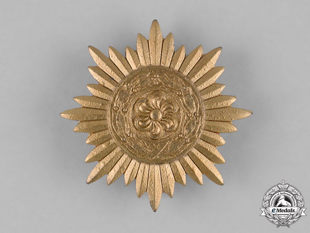 germany,_wehrmacht._a_cased_eastern_people’s_bravery_decoration,_first_class_gold_grade_m182_5406