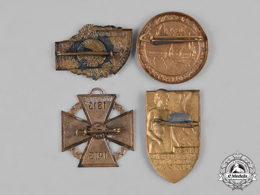 germany._a_lot_of_commemorative_badges_m182_5510