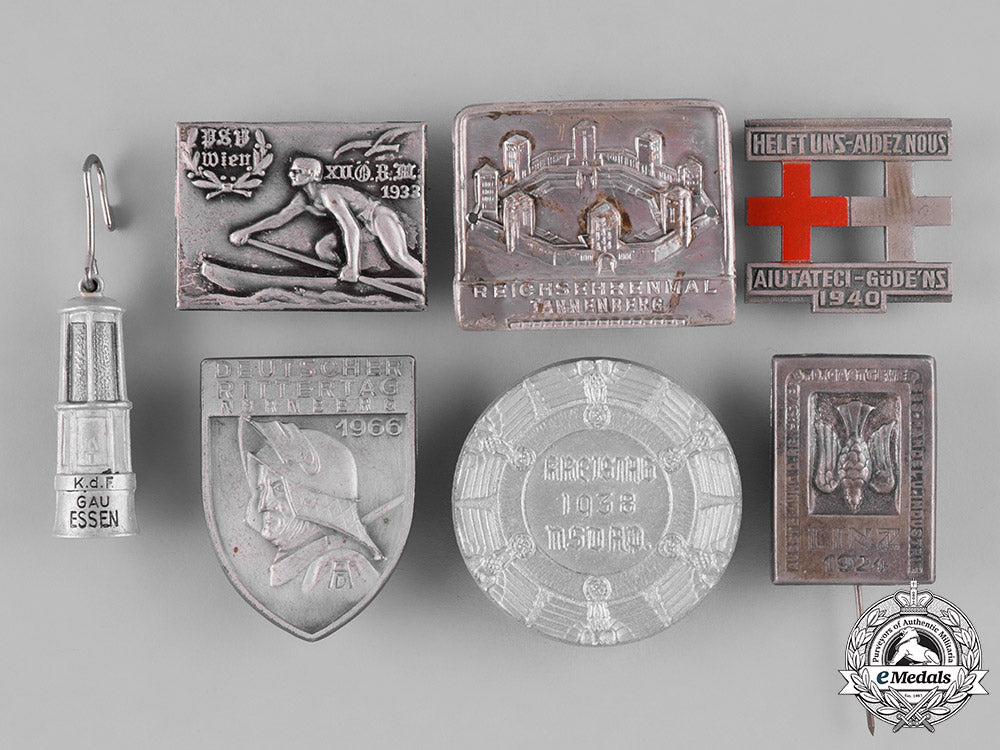 germany._a_lot_of_commemorative_badges_m182_5511_1