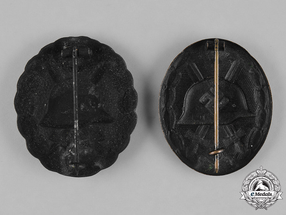germany,_wehrmacht._a_pair_of_black_grade_wound_badges_m182_5640