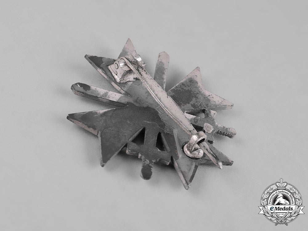 germany,_wehrmacht._a_war_merit_cross,_silver_grade_with_swords,_by_wilhelm_deumer_m182_5651