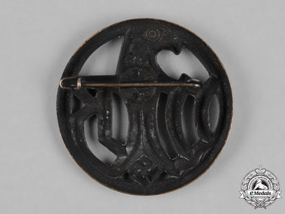 germany,_wehrmacht._a_wehrmachtsgefolge_membership_badge_m182_5711_1_1_1