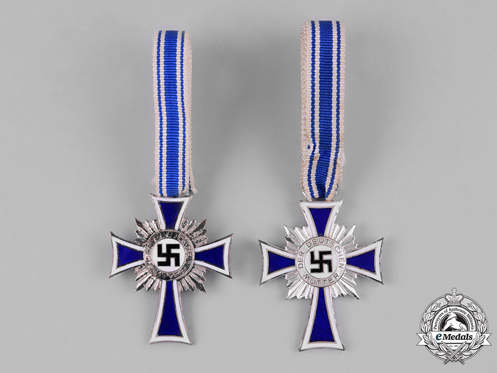 germany,_third_reich._a_pair_of_silver_grade_honour_crosses_of_the_german_mother_m182_5761