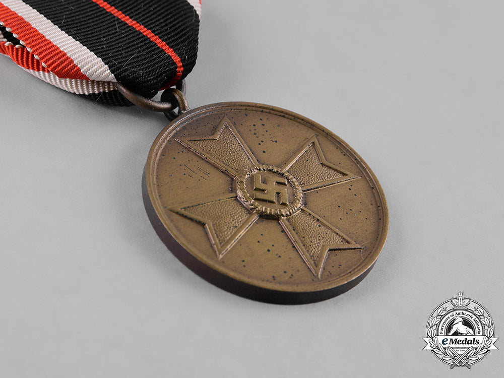 germany,_third_reich._a_lot_of_second_war_period_medals&_awards_m182_5817