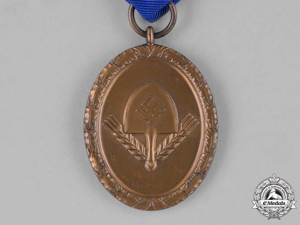 germany,_third_reich._a_lot_of_second_war_period_medals&_awards_m182_5824