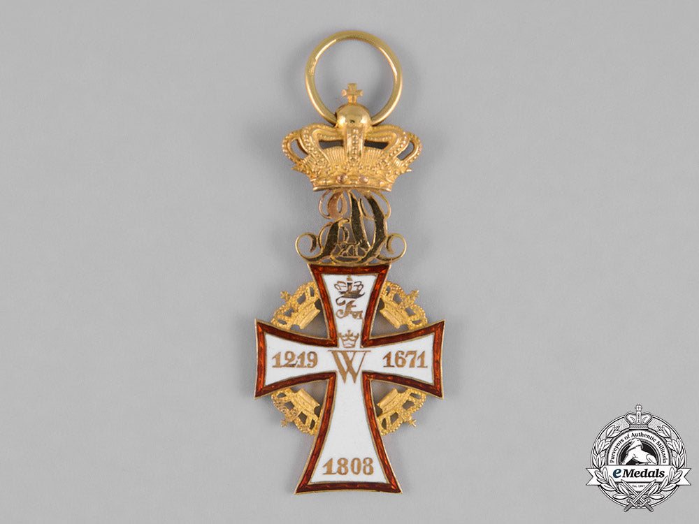 denmark,_kingdom._an_order_of_the_dannebrog_in_gold,_i_class_knight,_c.1875_m182_6122_1_1