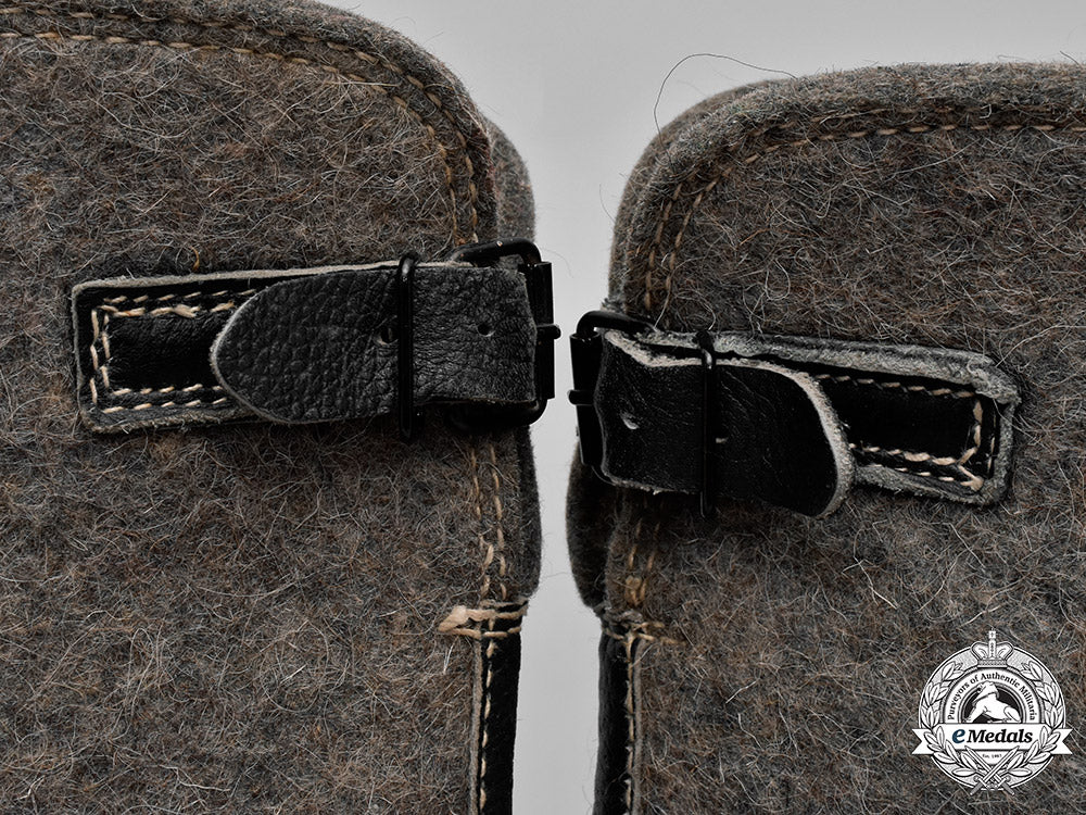 germany,_heer._a_pair_of_germany_army_winter_felt_boots_m182_6342