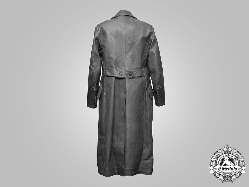 germany,_luftwaffe._an_officer’s_leather_greatcoat_m182_6432_1