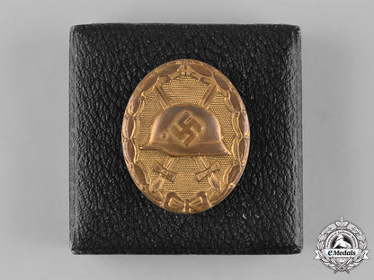 germany,_wehrmacht._a_wound_badge,_gold_grade_with_case,_by_hauptmünzamt_wien_m182_6489