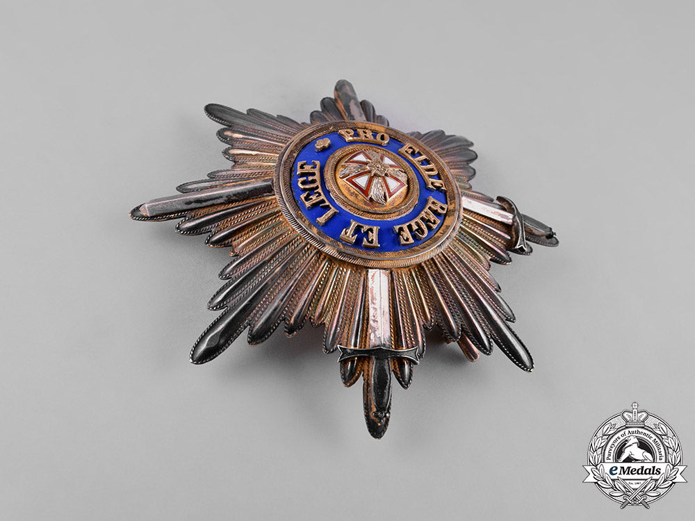 russia,_imperial._an_order_of_the_white_eagle,_badge_and_breast_star_with_war_decorations,_by_eduard,_c.1914_m182_6519_1_1